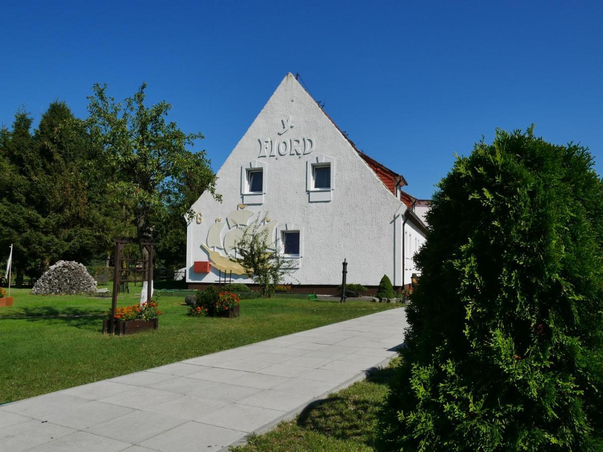 Osrodek Beata / Fiord Bed & Breakfast Smoldzinski Las Exterior photo